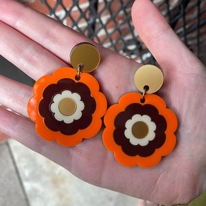 The Hippie Shake Flower Power Earrings
